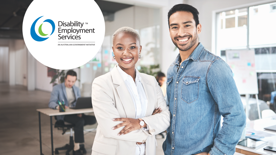 DES-ProgramHeaderBannerwithLogo-iStock1553115779-924x520px Portrait of two employees in a casual office setting looking at the camera and smiling.
